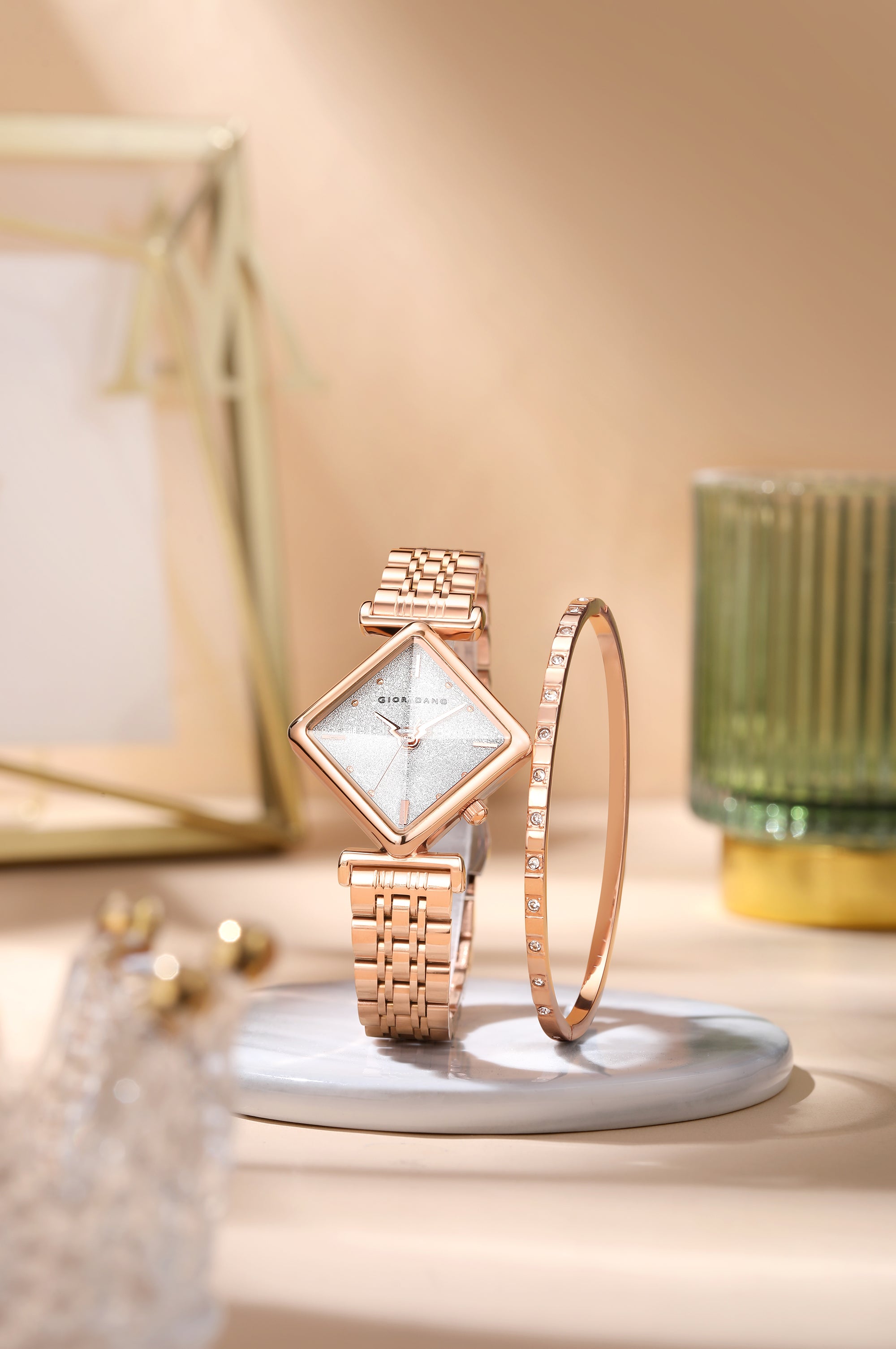 Giordano Rose Gold Analog Watch For Women with Bracelet Set – Diamond-Shaped Shimmer Dial, Crystal Detailing & Stainless Steel Strap – Elegant Gift Combo for Women | GZ-60106-11